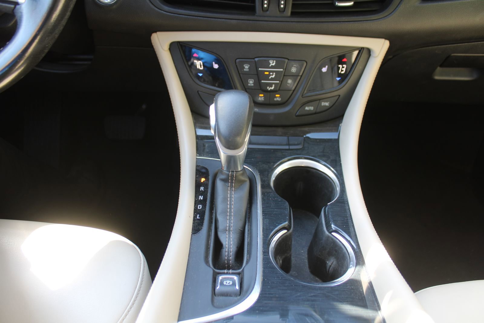 Used 2017 Buick Envision Preferred image 36