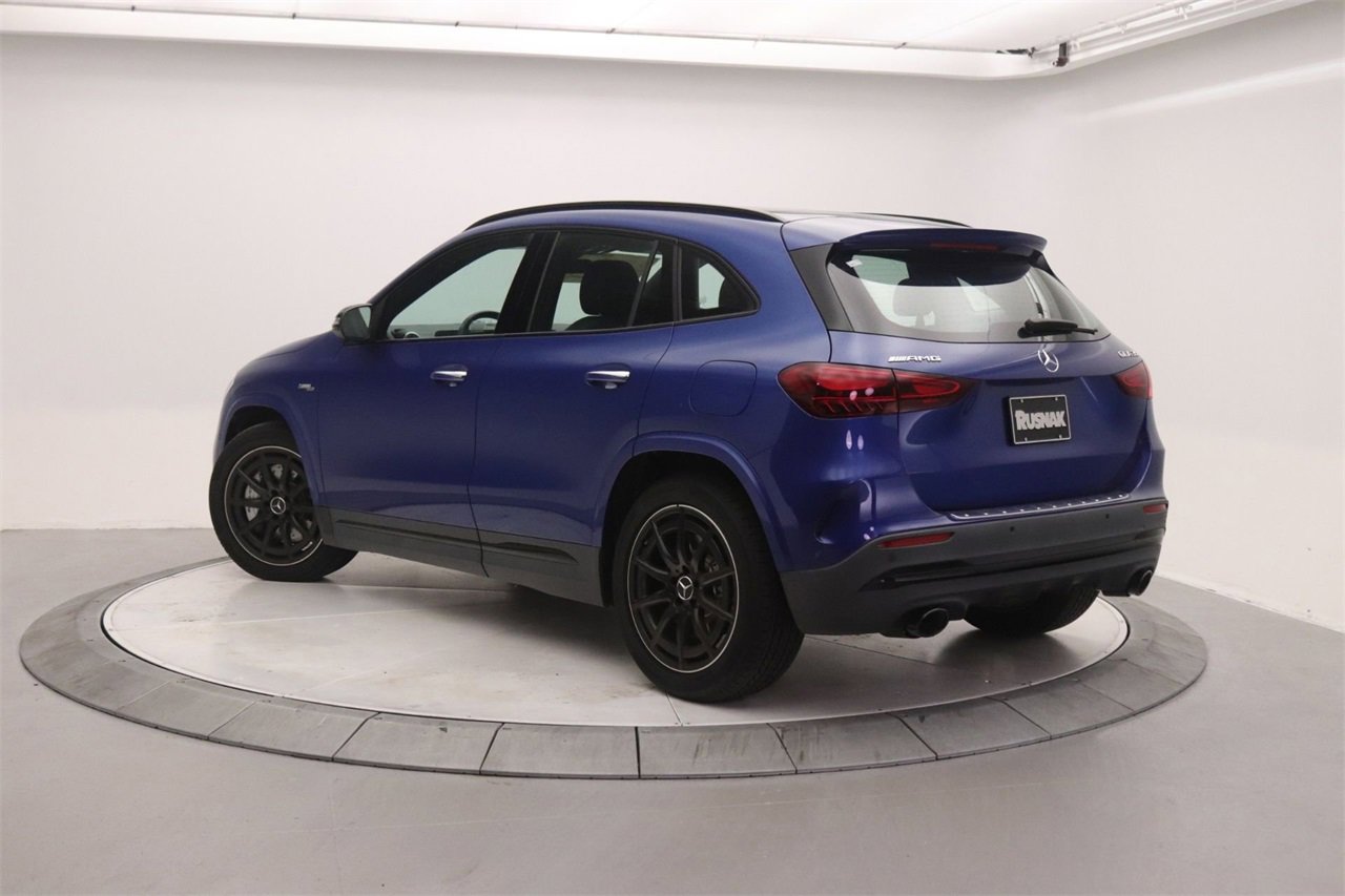 New 2025 Mercedes-Benz GLA 35 AMG 4MATIC image 2