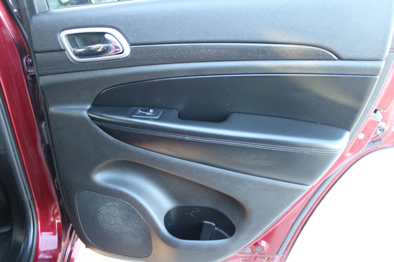 Used 2018 Jeep Grand Cherokee Altitude image 5