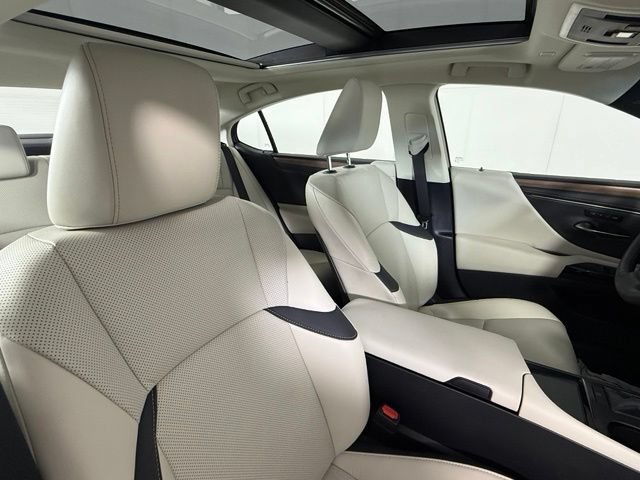 Certified 2024 Lexus ES 350 w/ Premium Package FWD image 32