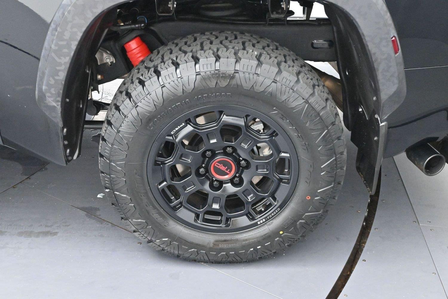 Used 2025 Toyota Tundra TRD Pro AWD/4WD image 32