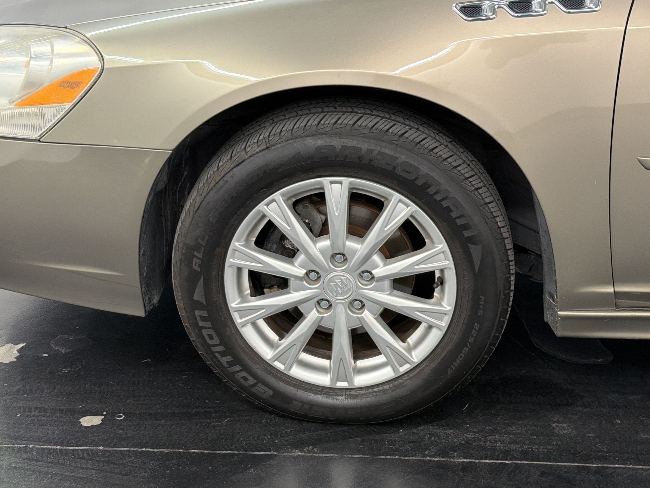 Used 2011 Buick Lucerne CX FWD image 13