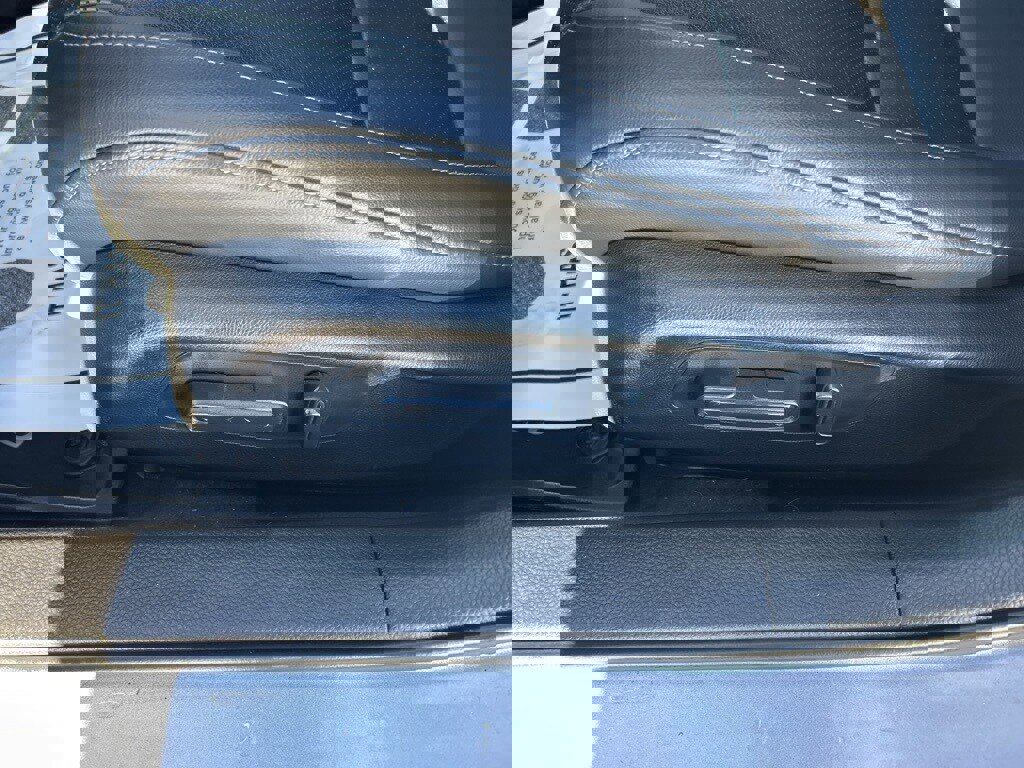 Used 2022 Honda Civic EX-L image 3