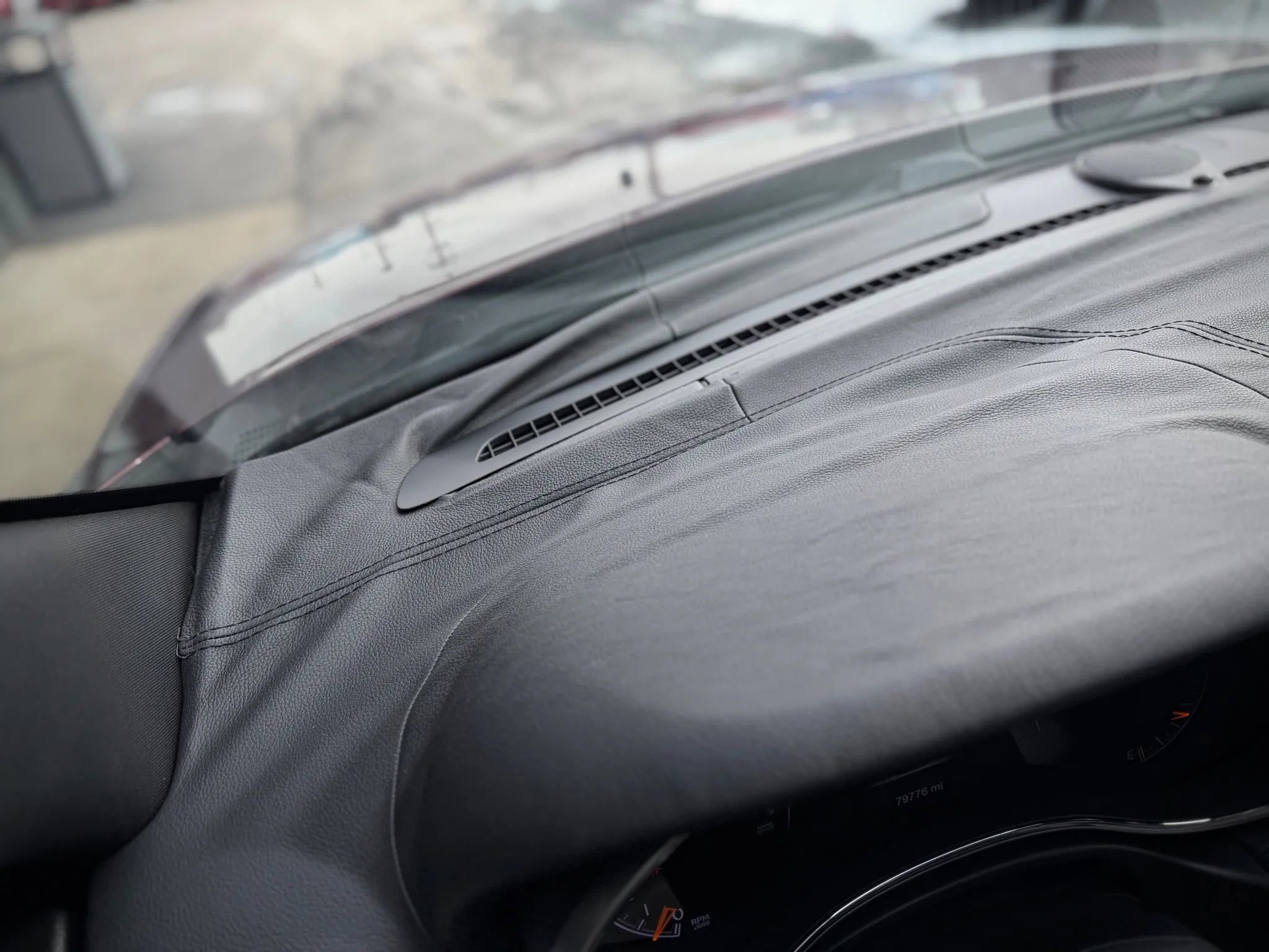 Used 2018 Jeep Grand Cherokee Limited image 14