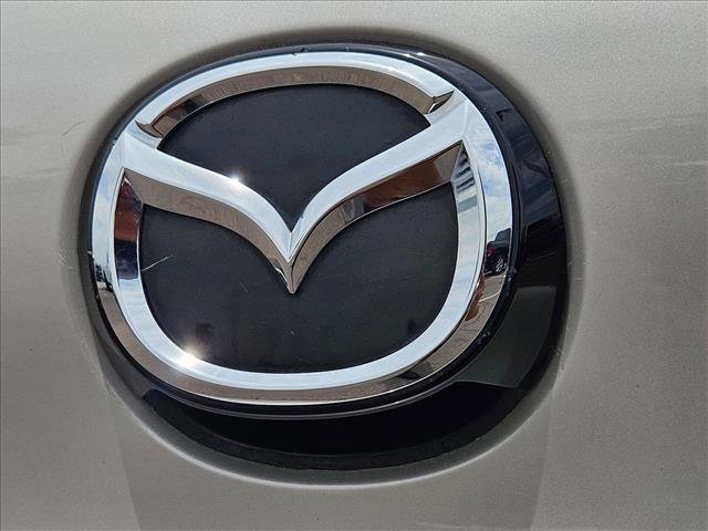 Used 2024 MAZDA MAZDA3 s FWD image 30