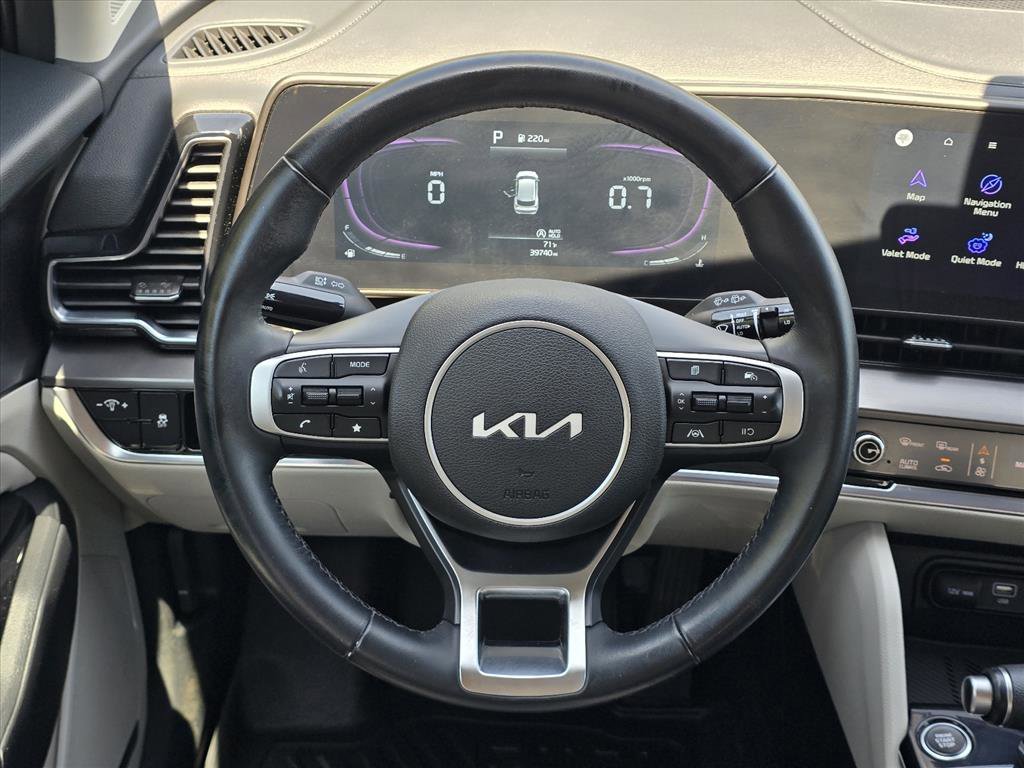 Used 2025 Kia Sportage EX FWD image 14