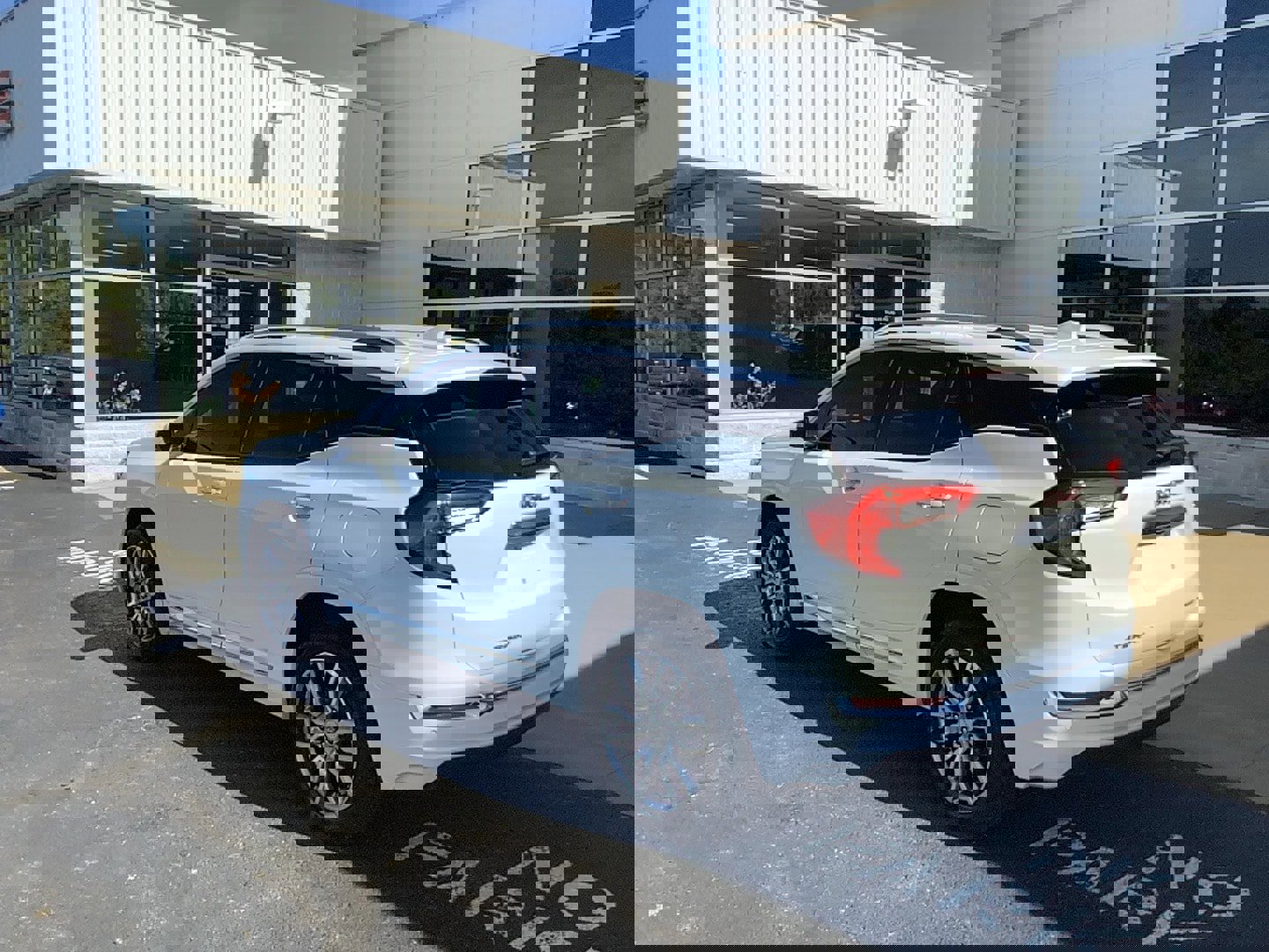 Used 2023 GMC Terrain Denali image 7