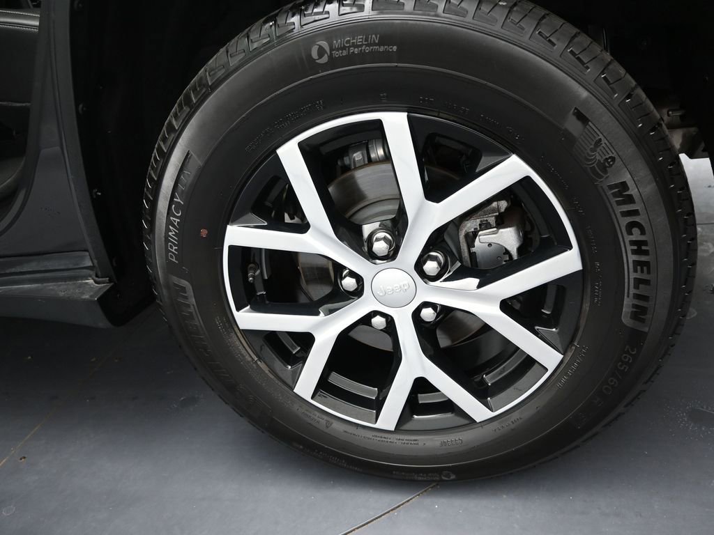 Used 2024 Jeep Grand Cherokee Limited w/ Trailer Tow Package image 50