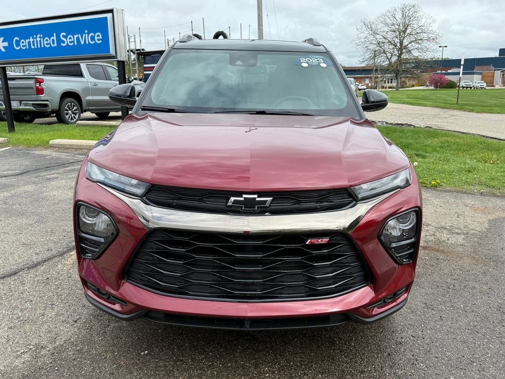 Certified 2023 Chevrolet TrailBlazer RS w/ Sun and Liftgate Package AWD/4WD image 9