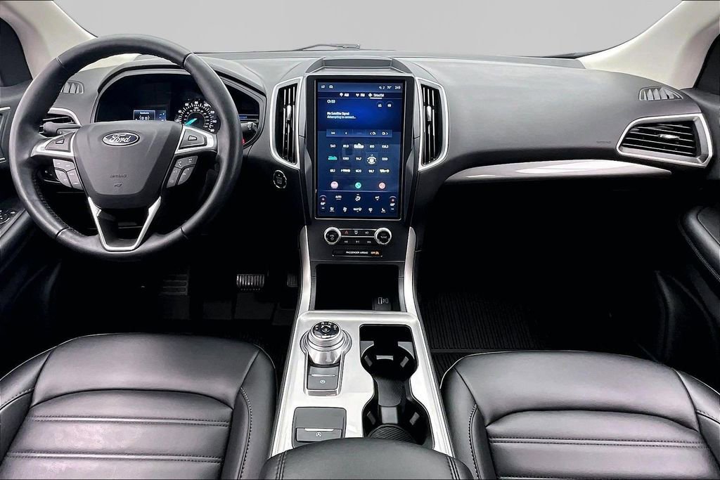 Certified 2024 Ford Edge SEL w/ Convenience Package AWD/4WD image 16
