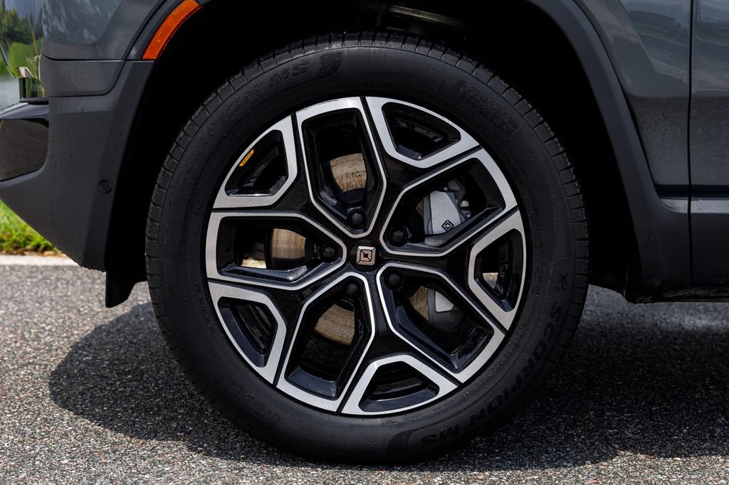 Used 2025 Rivian R1T Adventure AWD/4WD image 37