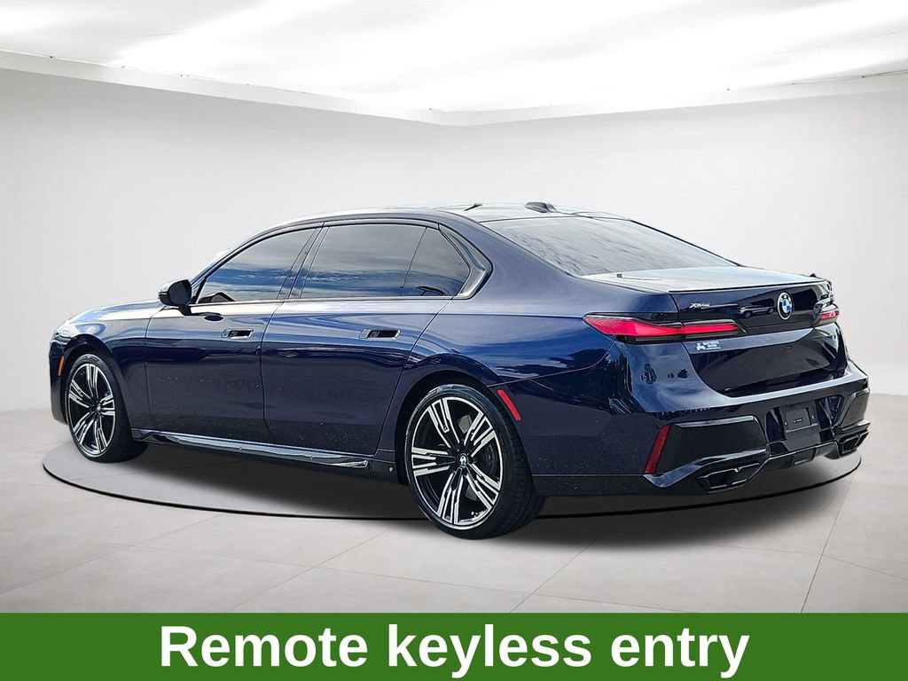 Used 2026 BMW 760i xDrive w/ Executive Package AWD/4WD image 5