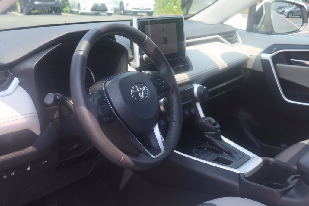 Certified 2024 Toyota RAV4 XLE w/ Convenience Package AWD/4WD image 20