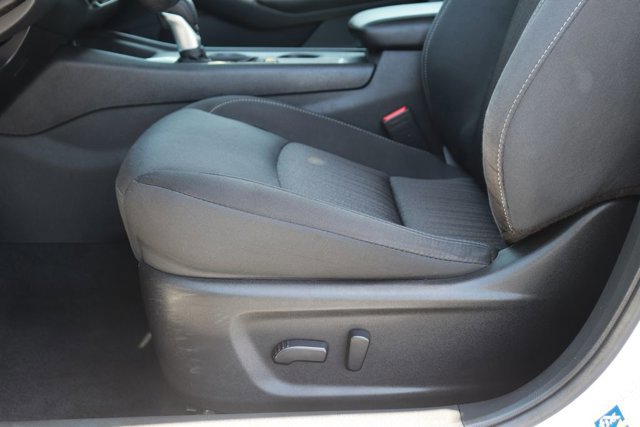 Used 2025 Nissan Altima 2.5 SV FWD image 10
