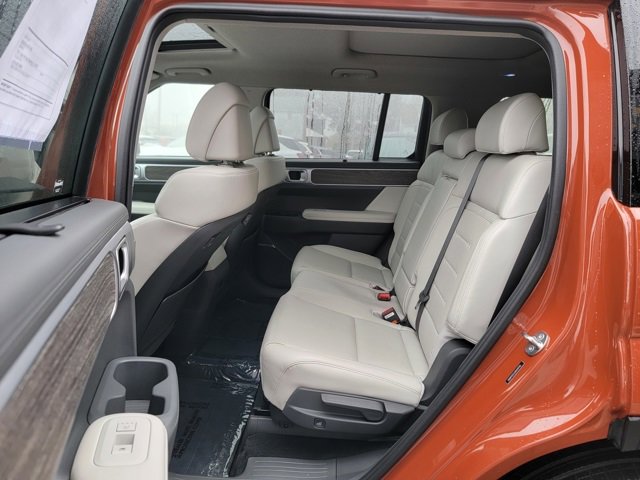 Used 2024 Hyundai Santa Fe Limited image 20