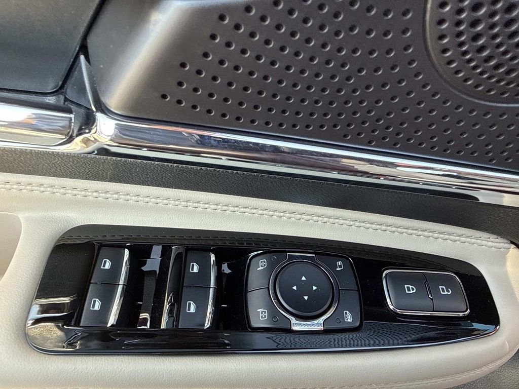 New 2026 Lincoln Corsair Reserve w/ Jet Appearance Package image 19