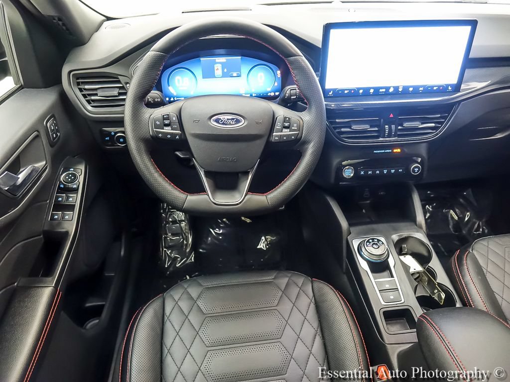 Certified 2024 Ford Escape ST-Line Elite w/ Premium Technology Package AWD/4WD image 14