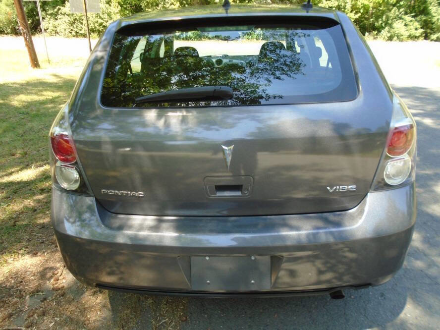 Used 2009 Pontiac Vibe w/ Preferred Package FWD image 6