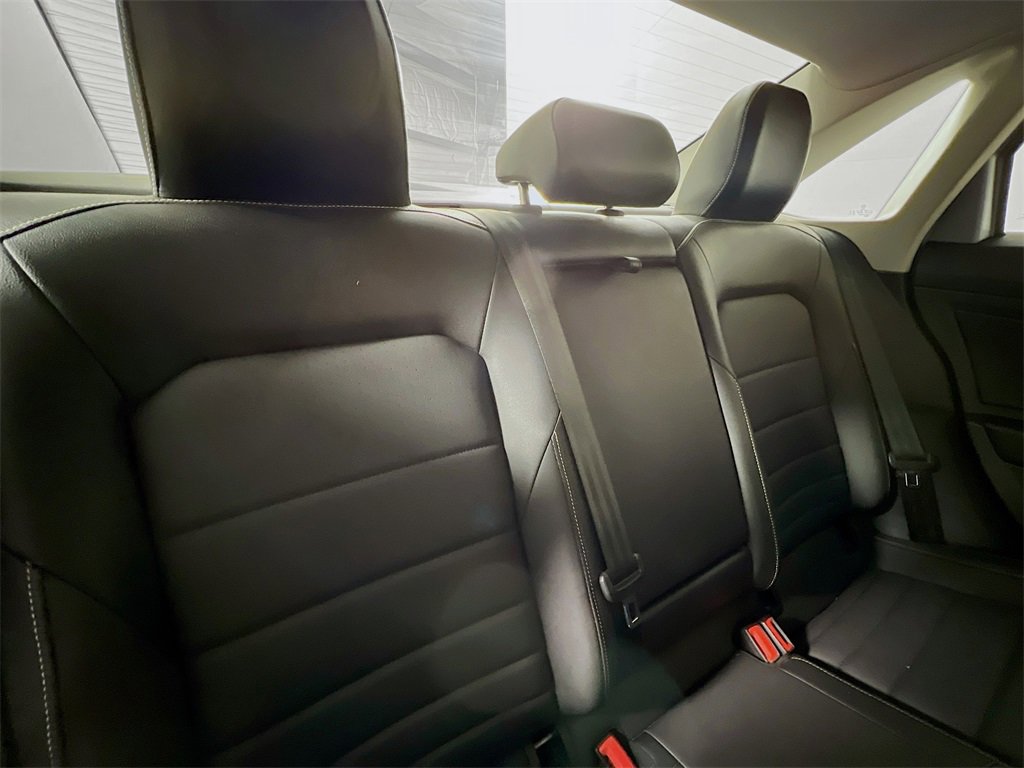 Used 2024 Volkswagen Jetta SE image 24