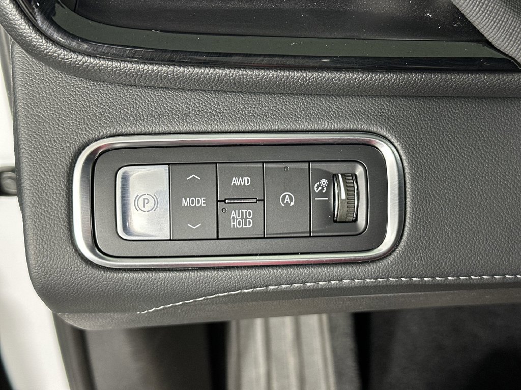 Used 2026 Buick Enclave Preferred AWD/4WD image 20