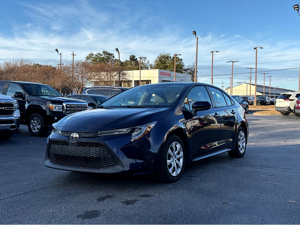 Used 2020 Toyota Corolla LE image 3