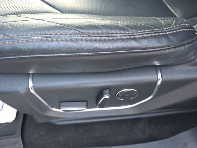 Used 2019 Ford Expedition Platinum AWD/4WD image 18