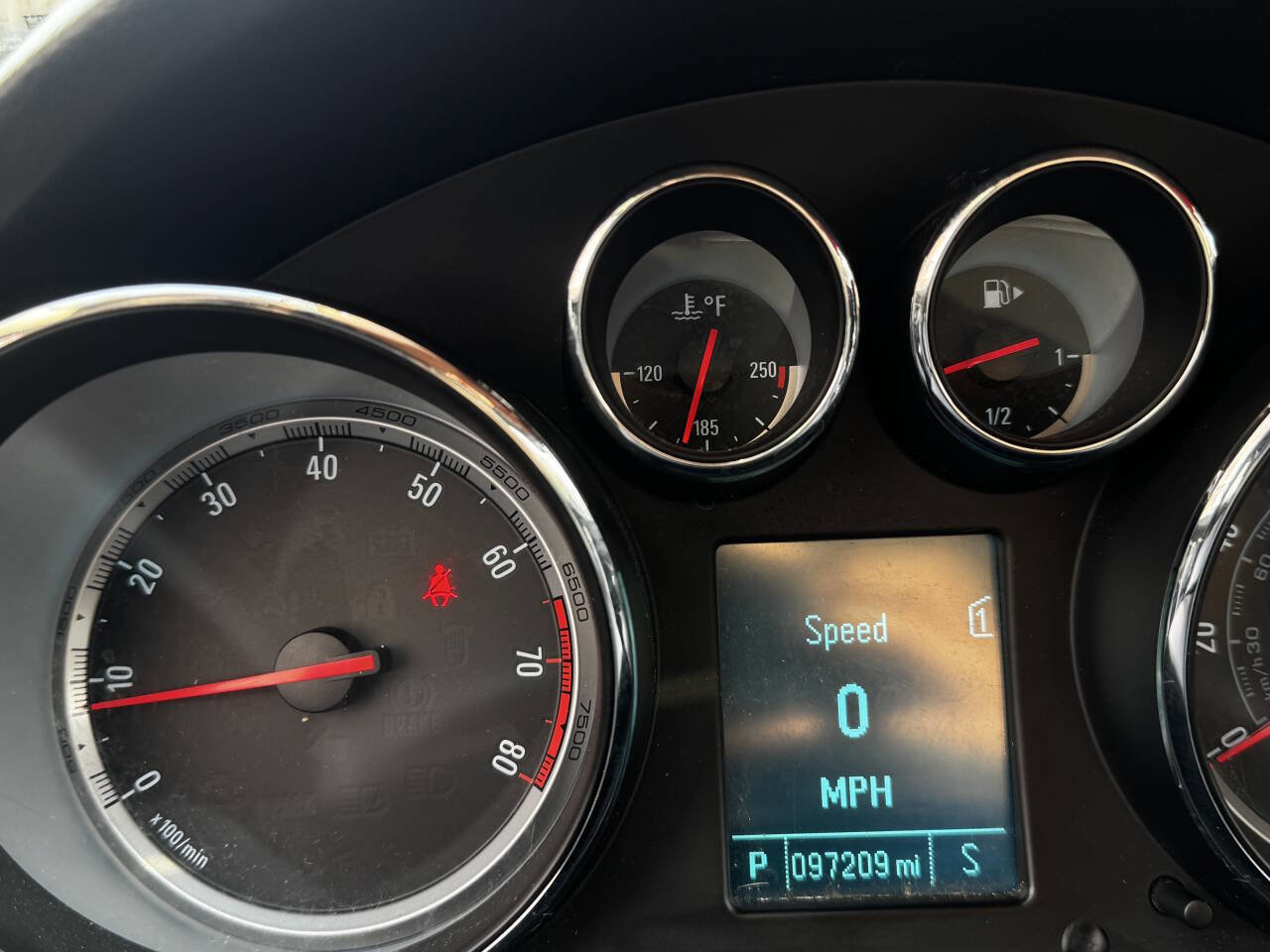 Used 2012 Buick Regal Leather image 17