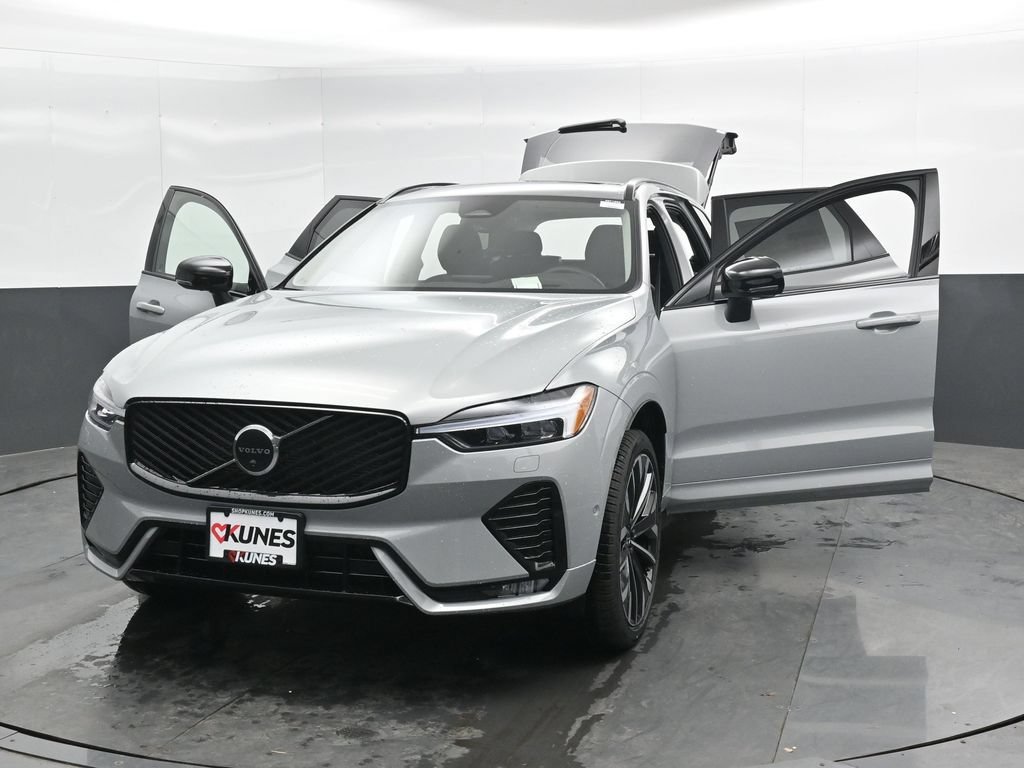 New 2026 Volvo XC60 B5 Ultra w/ Climate Package AWD/4WD image 40