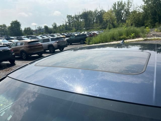 Used 2019 Toyota Avalon Limited w/ Advanced Safety Package FWD image 12