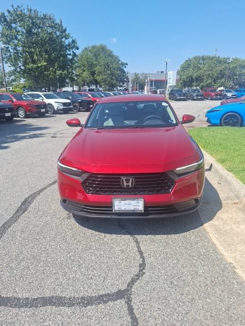 Used 2023 Honda Accord LX image 2