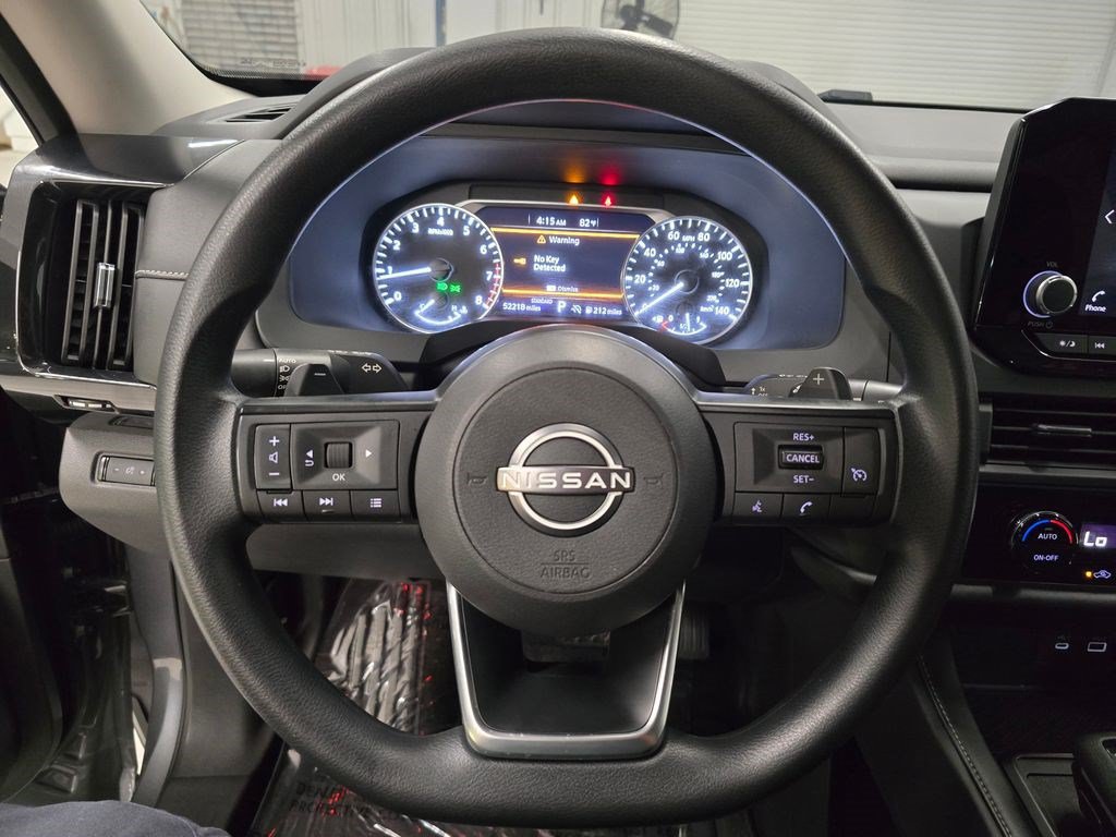 Used 2023 Nissan Pathfinder S FWD image 17