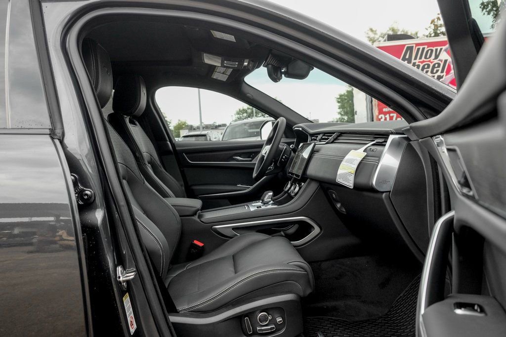 New 2026 Jaguar F-PACE R-Dynamic S image 20