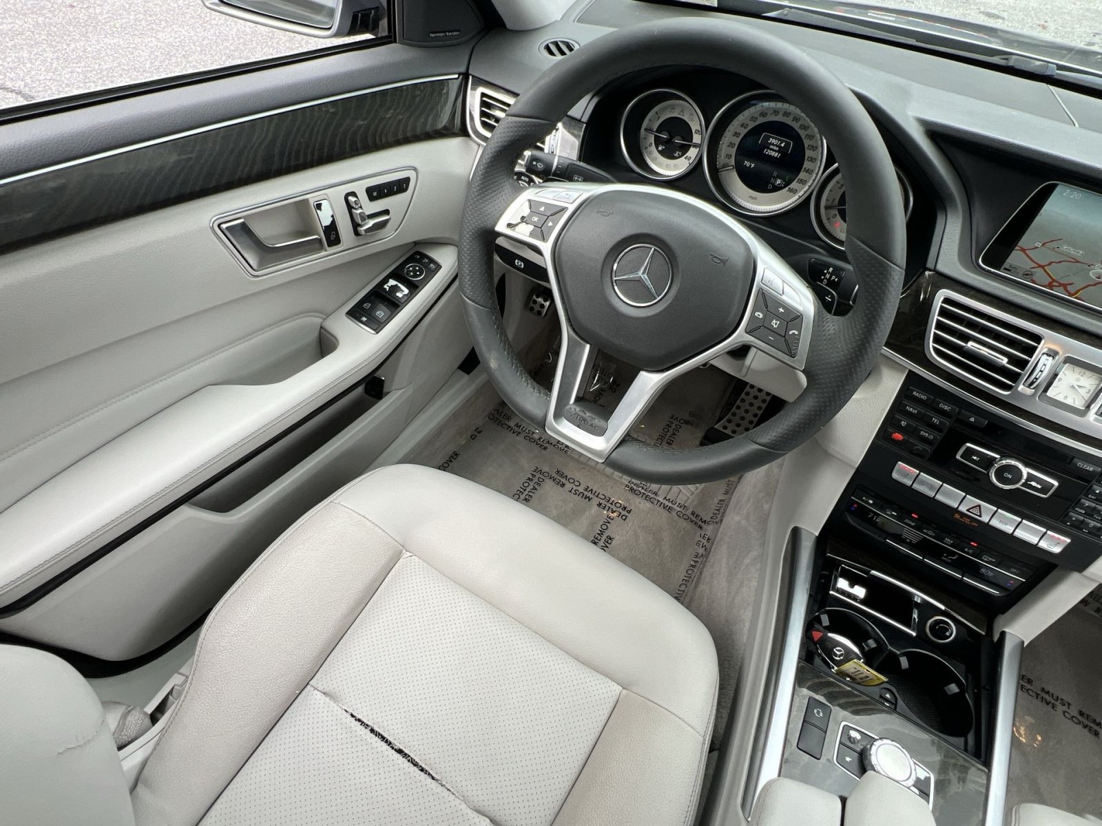 Used 2015 Mercedes-Benz E 350 4MATIC Sedan image 16