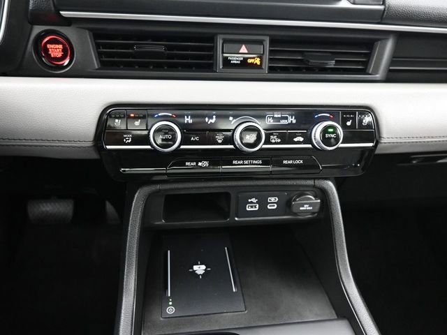 Used 2025 Honda Pilot Elite image 31