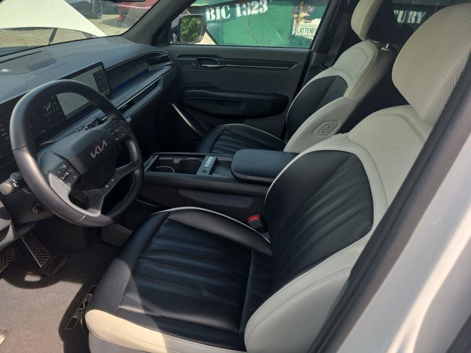 Certified 2024 Kia EV9 GT-Line AWD/4WD image 6