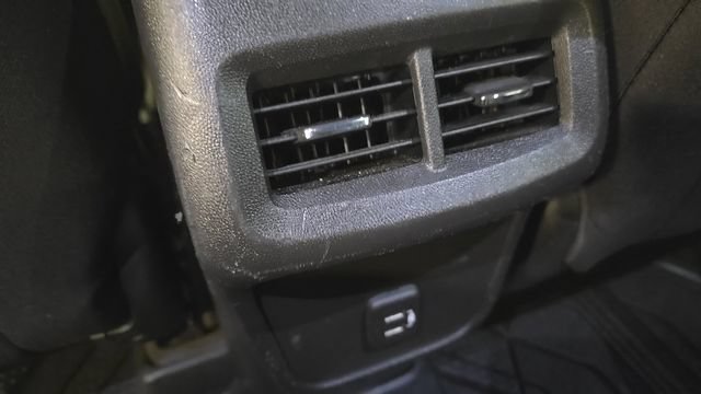 Used 2022 Chevrolet Equinox LT AWD/4WD image 18