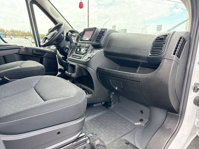 Used 2025 RAM ProMaster 2500 w/ Safety Group FWD image 16