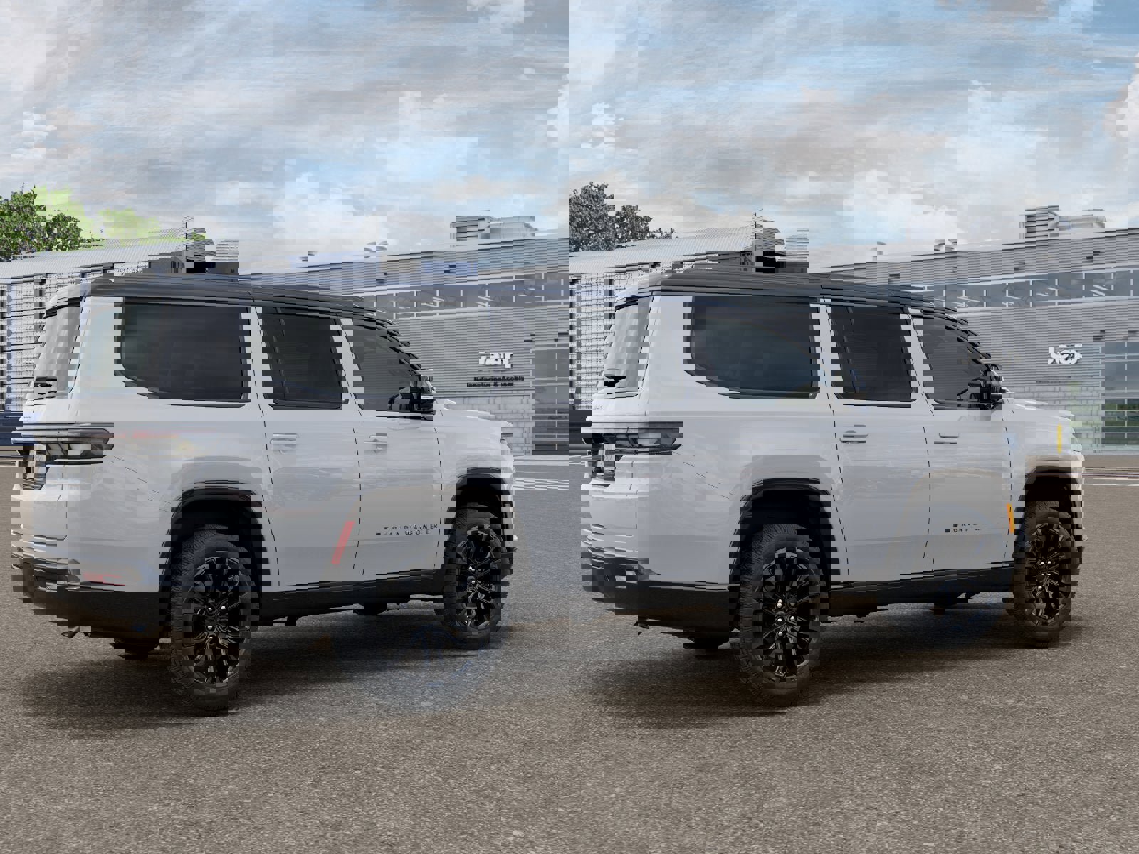 New 2026 Jeep Grand Wagoneer L Summit w/ Premium Group III image 4