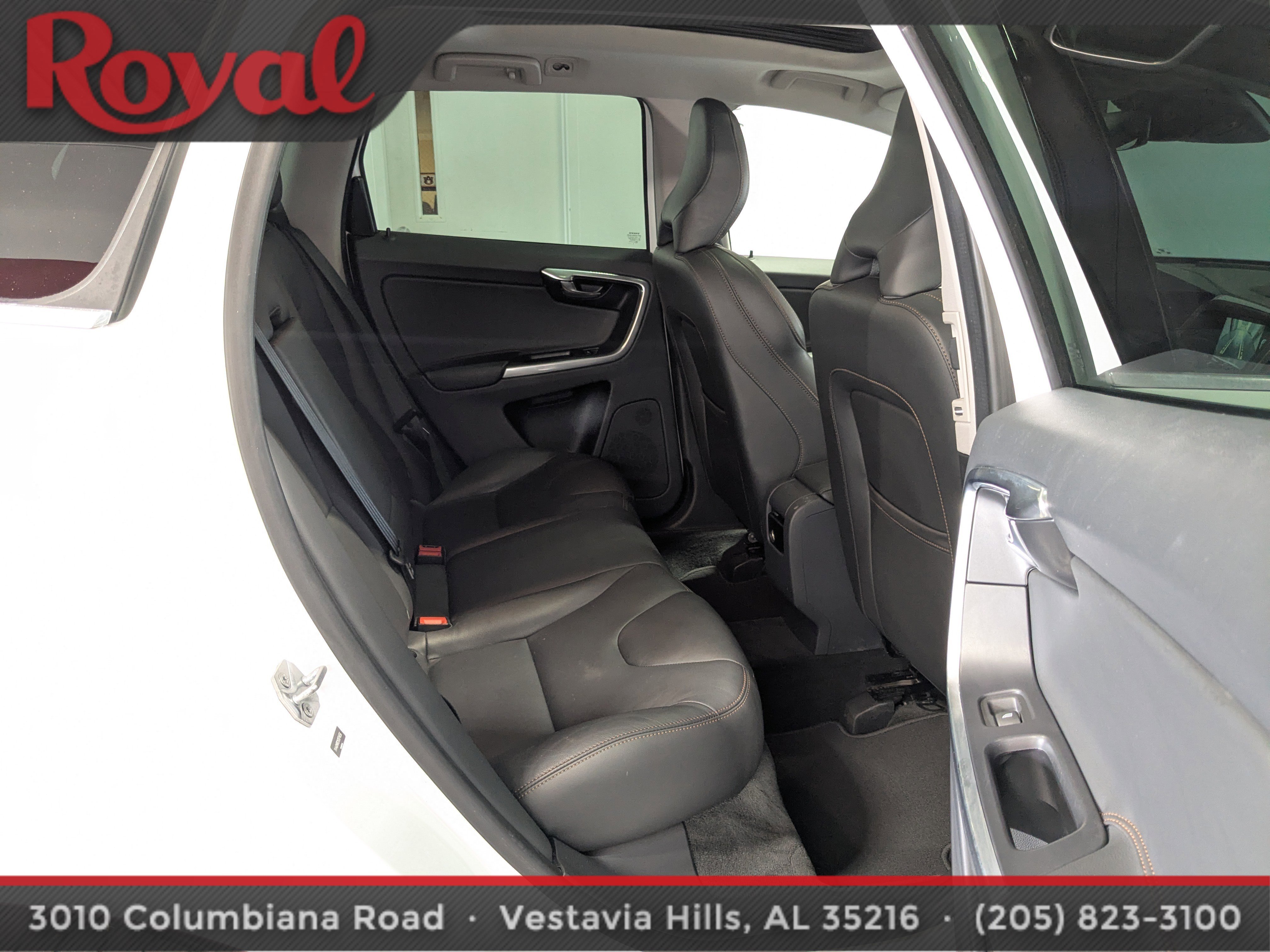 Used 2017 Volvo XC60 T5 Dynamic w/ Advanced Package AWD/4WD image 10