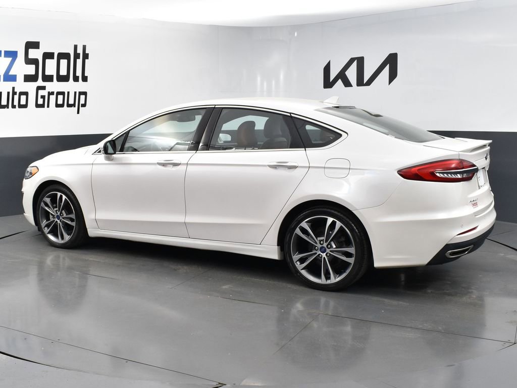 Used 2019 Ford Fusion Titanium image 3