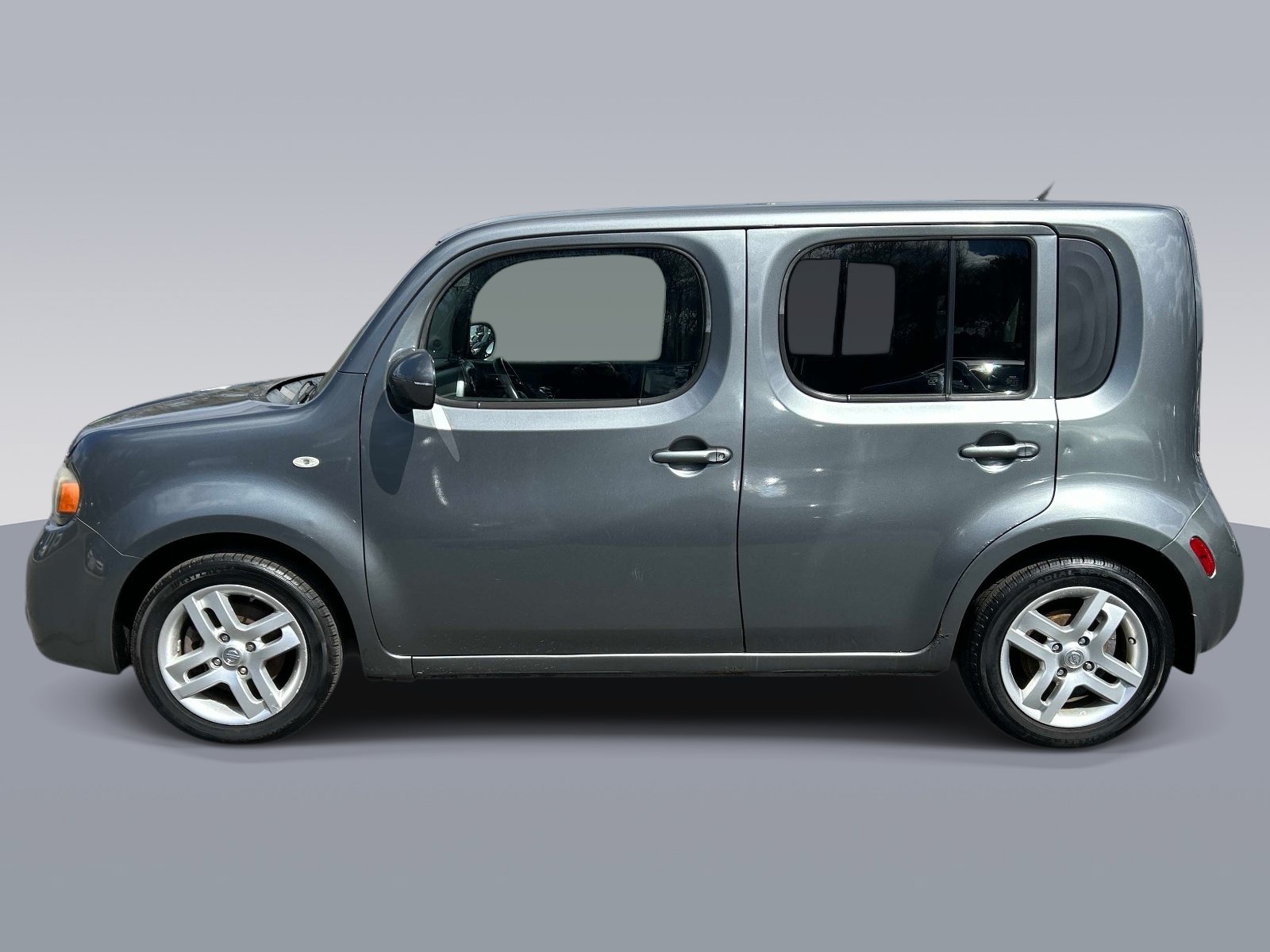 Used 2011 Nissan Cube 1.8 SL w/ Interior Illumination Pkg FWD image 6