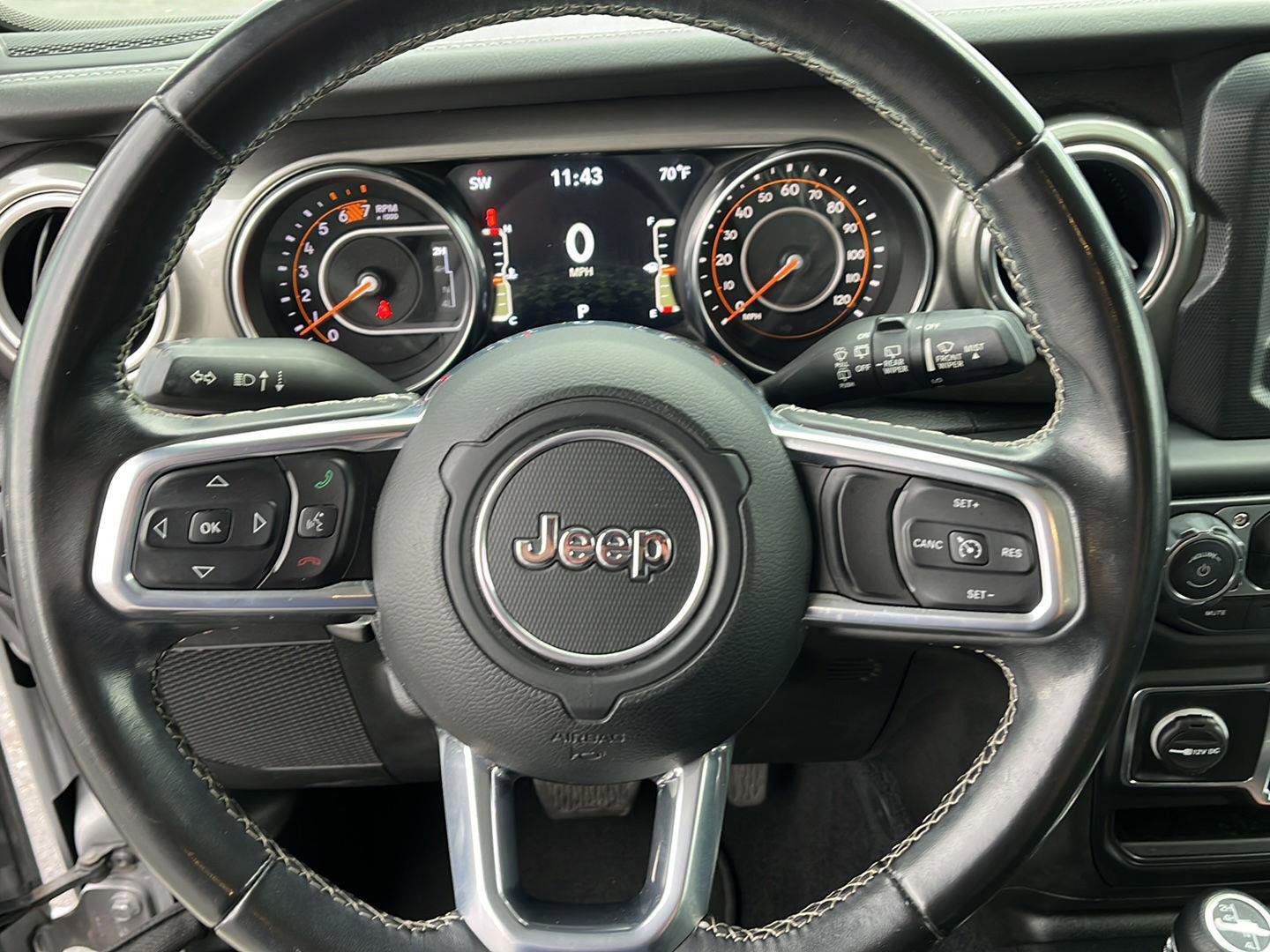 Used 2019 Jeep Wrangler Unlimited Sahara image 23