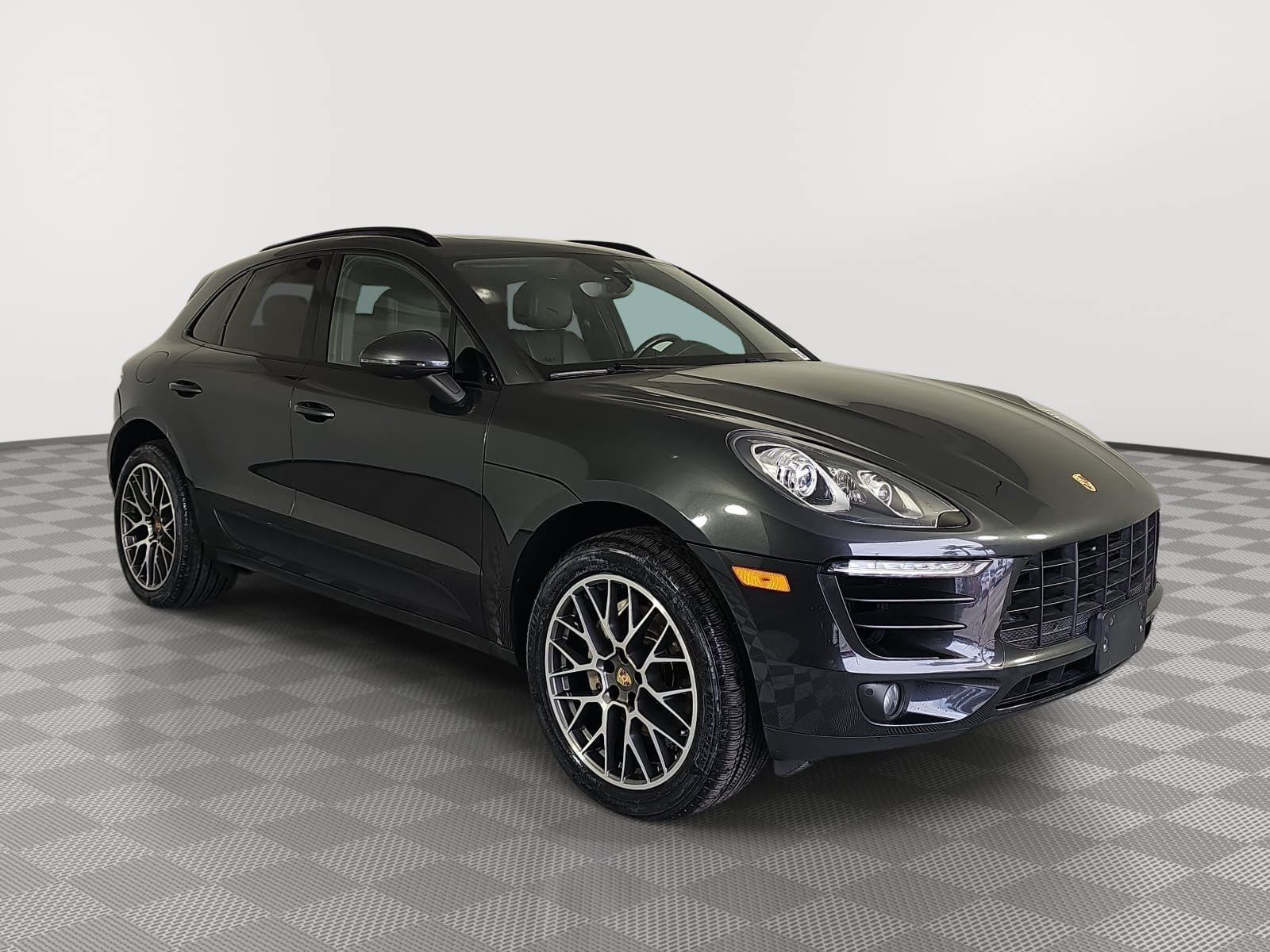 Used 2018 Porsche Macan S AWD/4WD image 2