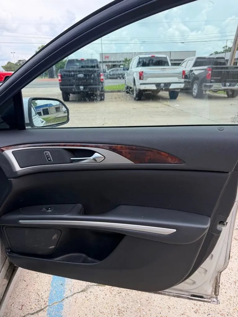 Used 2014 Lincoln MKZ AWD w/ Equipment Group 102A Reserve image 21