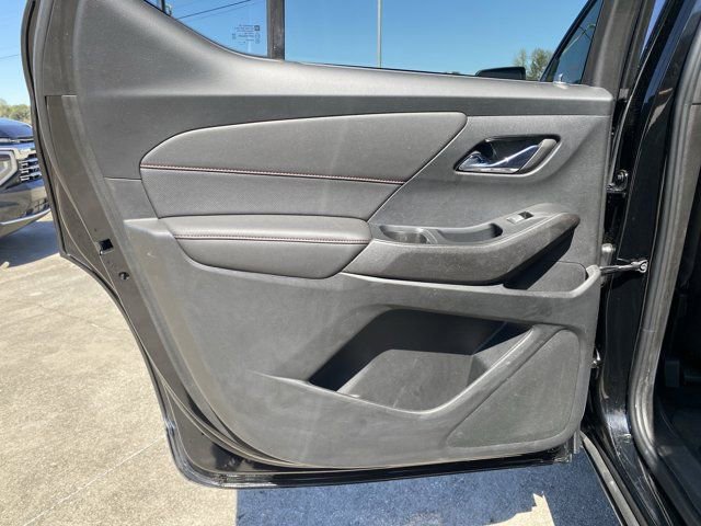 Used 2024 Chevrolet Traverse RS w/ LPO, Floor Liner Package image 32