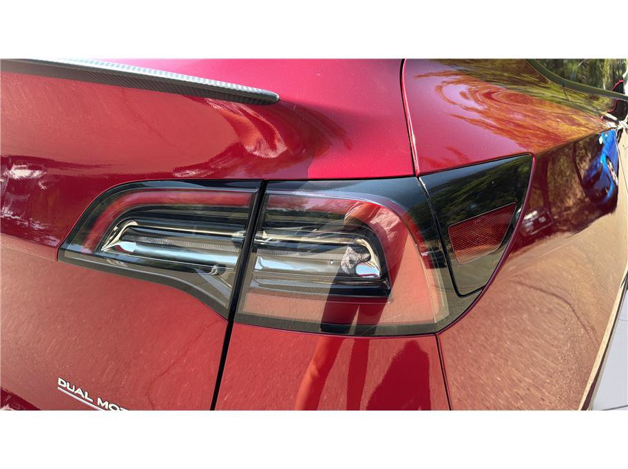 Used 2024 Tesla Model Y Performance AWD/4WD image 39