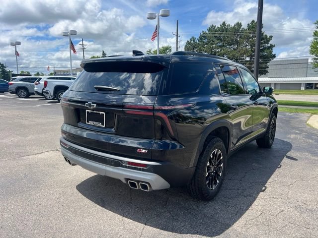 Used 2024 Chevrolet Traverse Z71 AWD/4WD image 5