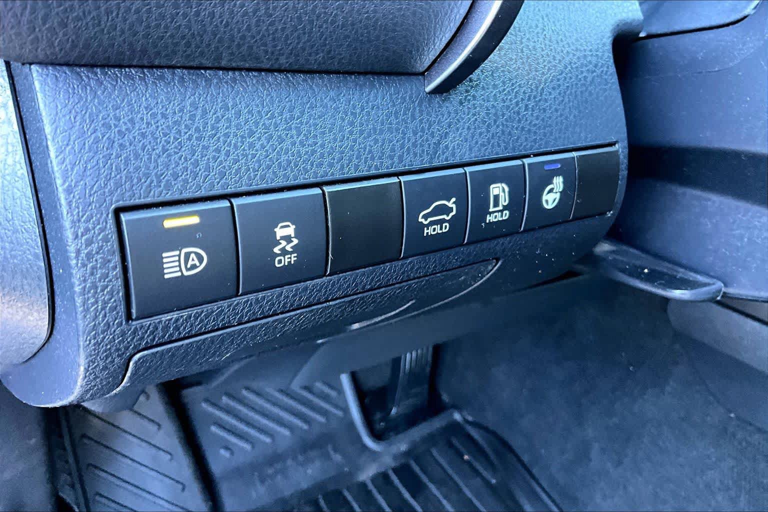 Certified 2024 Toyota Camry SE w/ Cold Weather Package AWD/4WD image 33