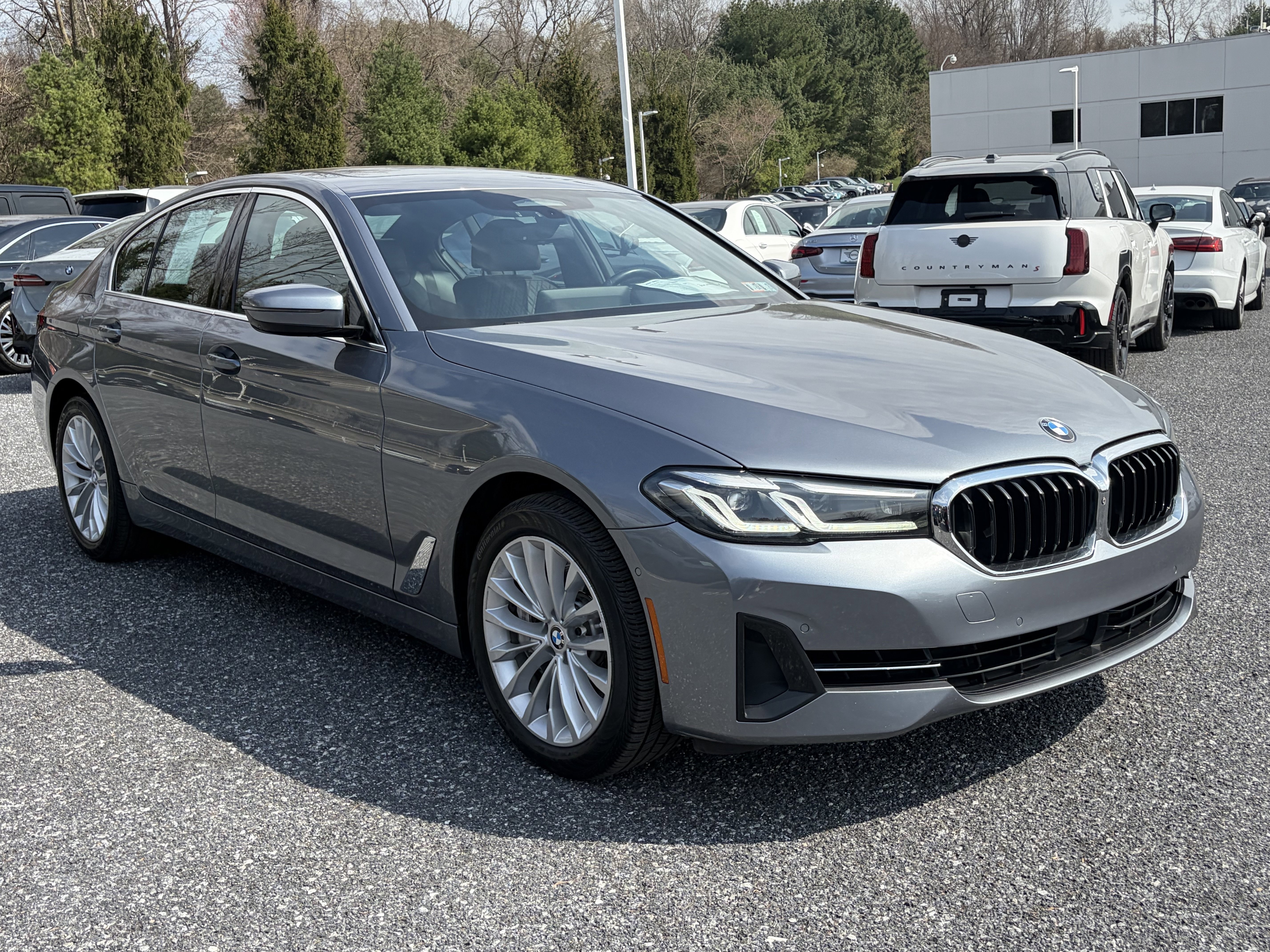 Used 2021 BMW 540i xDrive w/ Executive Package image 3