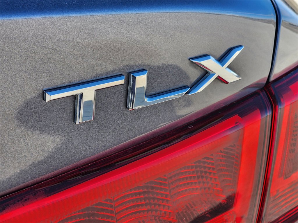 Used 2018 Acura TLX 3.5L V6 4D Sedan image 12